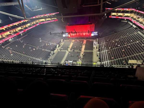 golden 1 center, section: 211, row: P, seat: 6