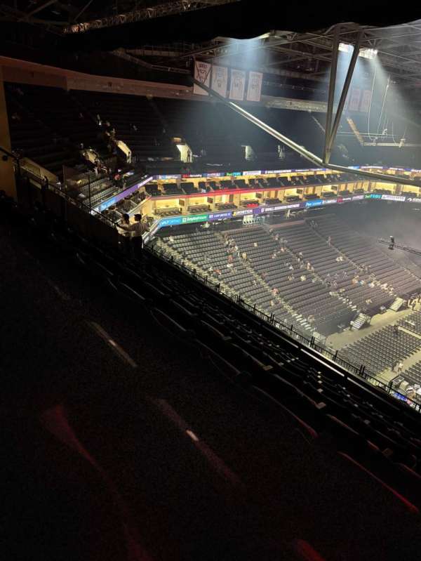 golden 1 center, section: 211, row: P, seat: 6