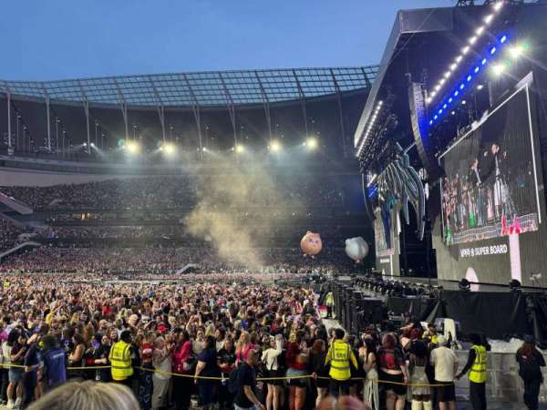 Tottenham Hotspur Stadium, section: 119, row: 2, seat: 582