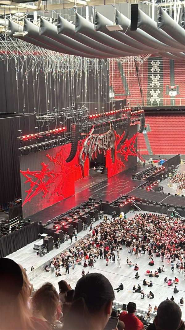 Johan Cruijff ArenA, section: 406, row: 21, seat: 129
