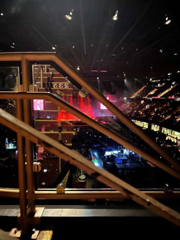 Kia Forum, section: 235, row: 2, seat: 1