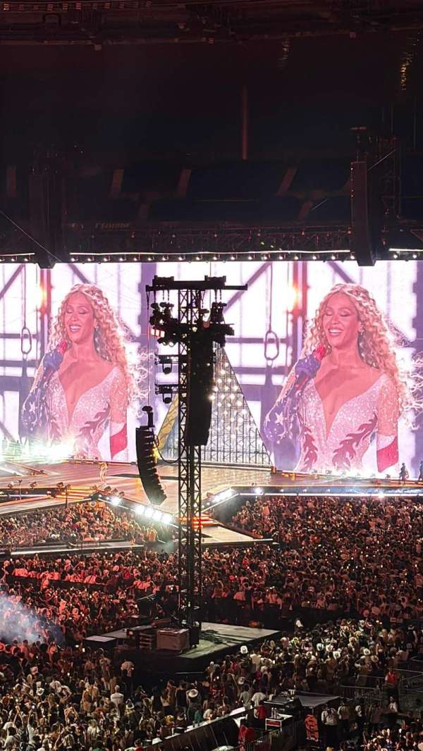 Stade de France, section: C3, row: 42, seat: 10