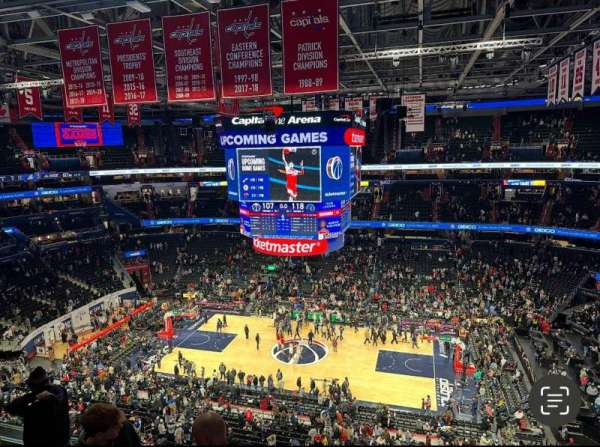 Capital One Arena, section: 418, row: E, seat: 13