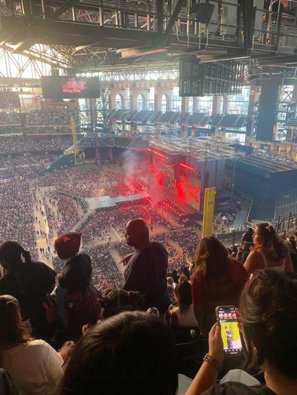 Globe Life Field, section: 323, row: 14, seat: 4