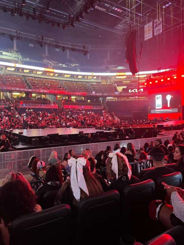 Kia Center, section: 106, row: 4, seat: 13