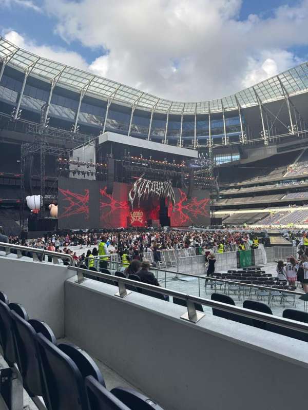 Tottenham Hotspur Stadium, section: 103, row: 5, seat: 69
