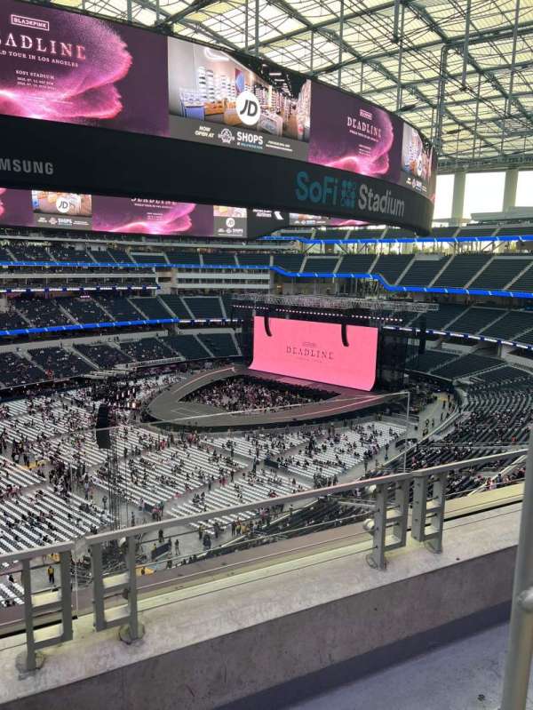 SoFi Stadium, section: 343, row: 2, seat: 1