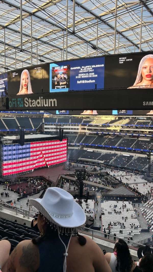 SoFi Stadium, section: 328, row: 8, seat: 16