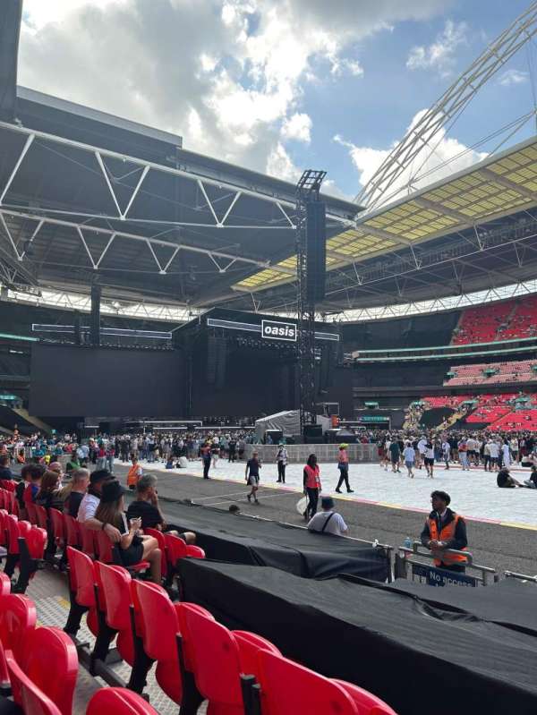 Wembley STadium, section: 121, row: 8, seat: 269