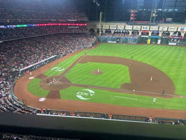 Daikin Park, section: 325, row: 1, seat: 5