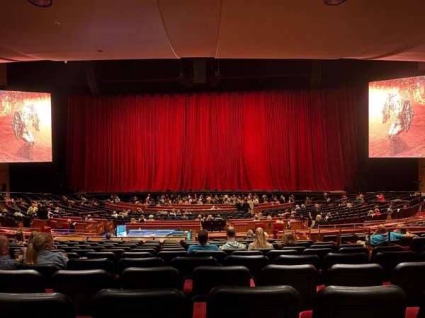 The Colosseum At Caesars Palace, section: 204, row: P, seat: 407