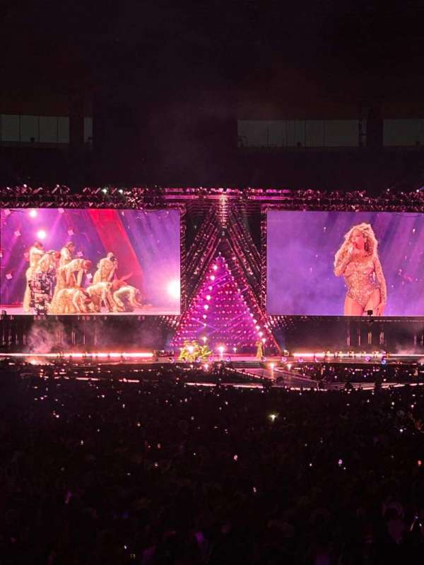 Stade de France, section: Z2, row: 18, seat: 17