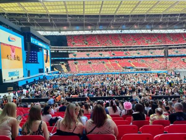 Wembley Stadium, section: 126, row: 26, seat: 85
