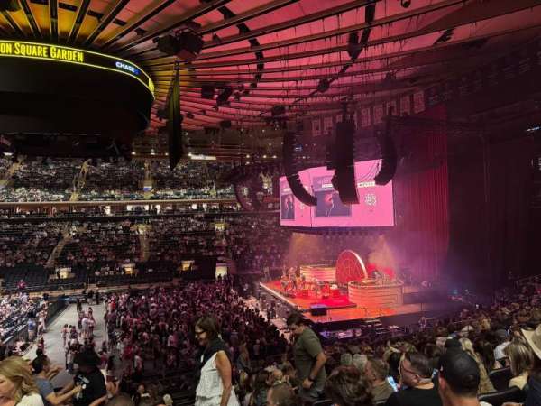 Madison Square Garden, section: 108, row: 21, seat: 1