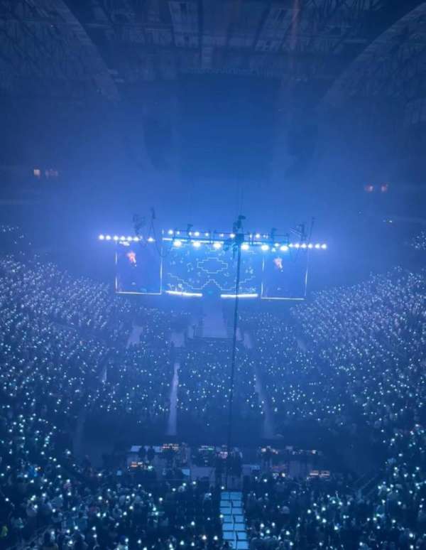 American Airlines Center, section: 318, row: B, seat: 14