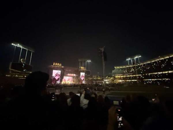 Dodger Stadium, section: 23fd, row: H, seat: 8
