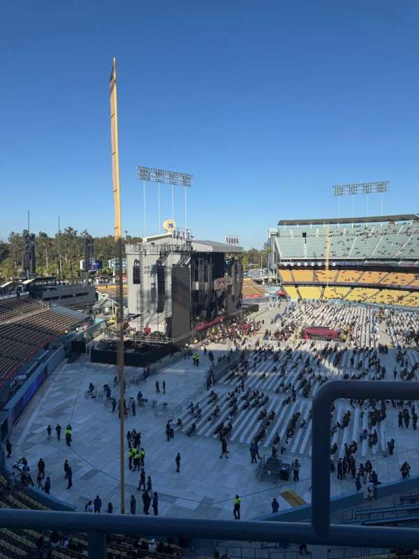Dodger Stadium, section: 47RS, row: B, seat: 1