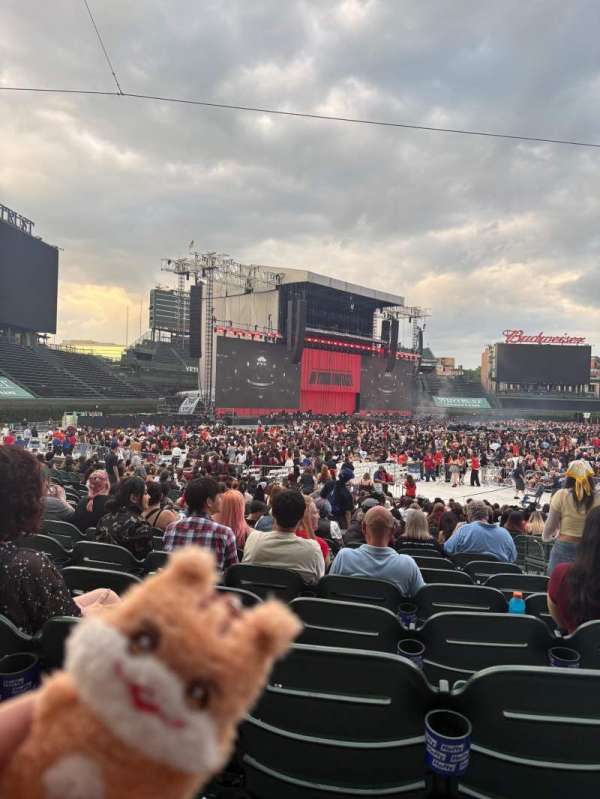 Wrigley Field, section: 105, row: 11, seat: 12