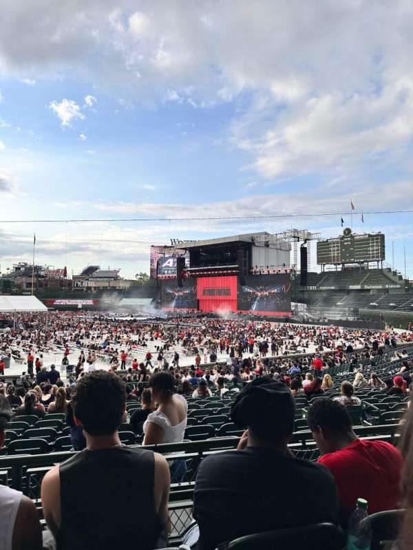 Wrigley Field, section: 228, row: 3, seat: 5