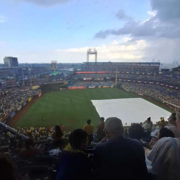 Citizens Bank Park, section: 429, row: 13, seat: 14