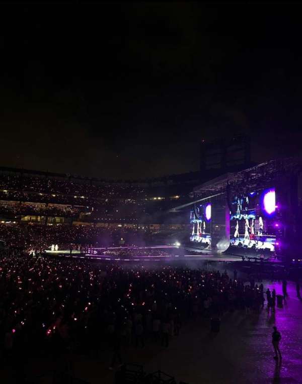 Citi Field, section: 104, row: 26, seat: 12