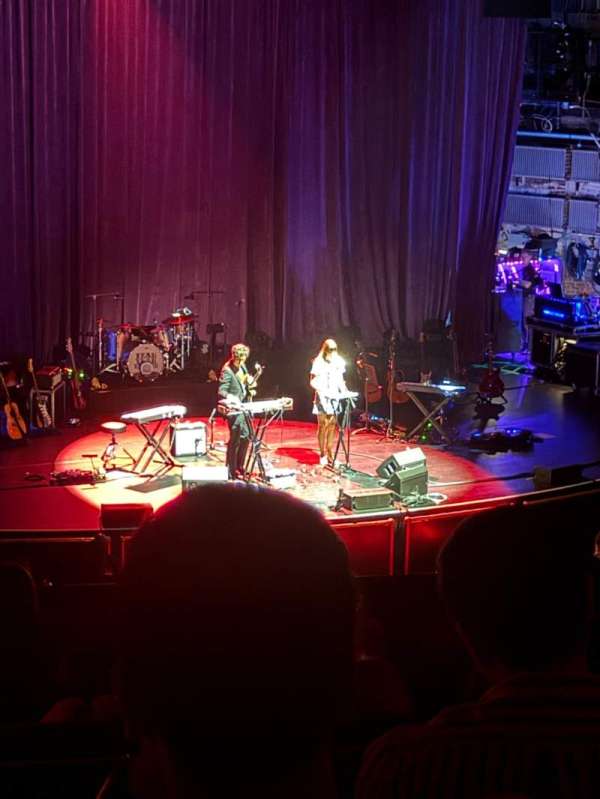 Beacon Theatre, section: Loge 1, row: H, seat: 27