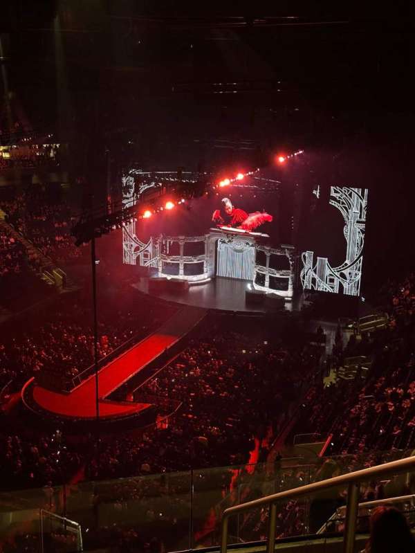 Chase Center, section: 211, row: 18, seat: 1