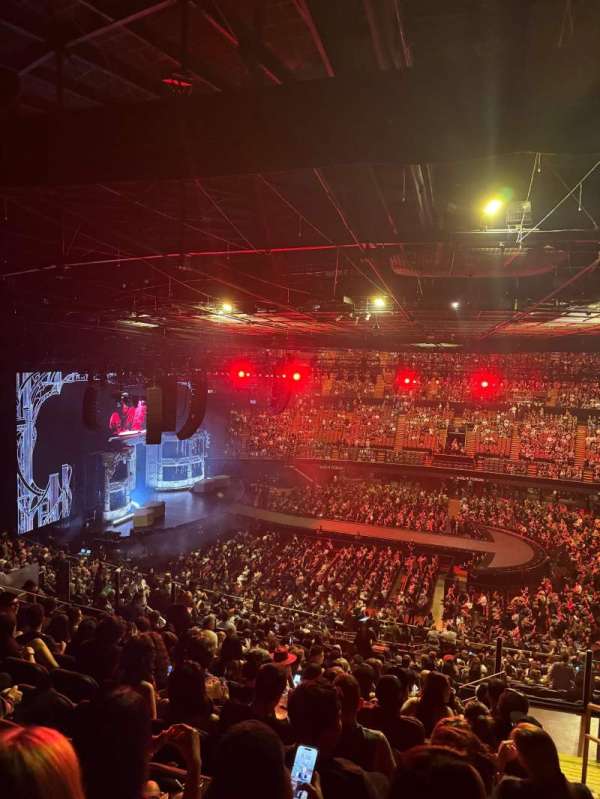 Kia Forum, section: 227, row: 13, seat: 13