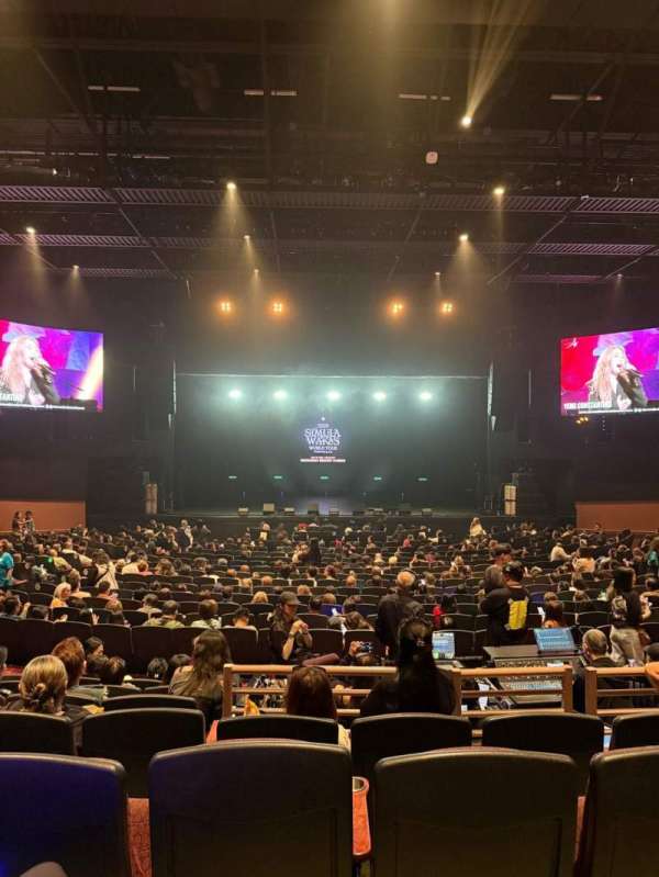 Pechanga Theater, section: Upper Center, row: U, seat: 216