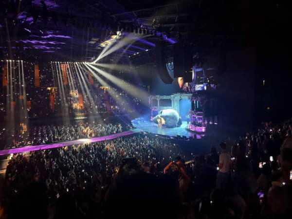 Kia Forum, section: 110, row: 14, seat: 5