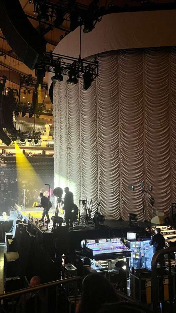 Madison Square Garden, section: 109, row: 4, seat: 1