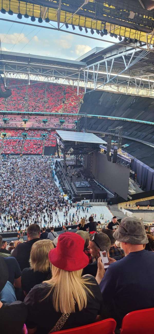 Wembley Stadium, section: 550, row: 27, seat: 325