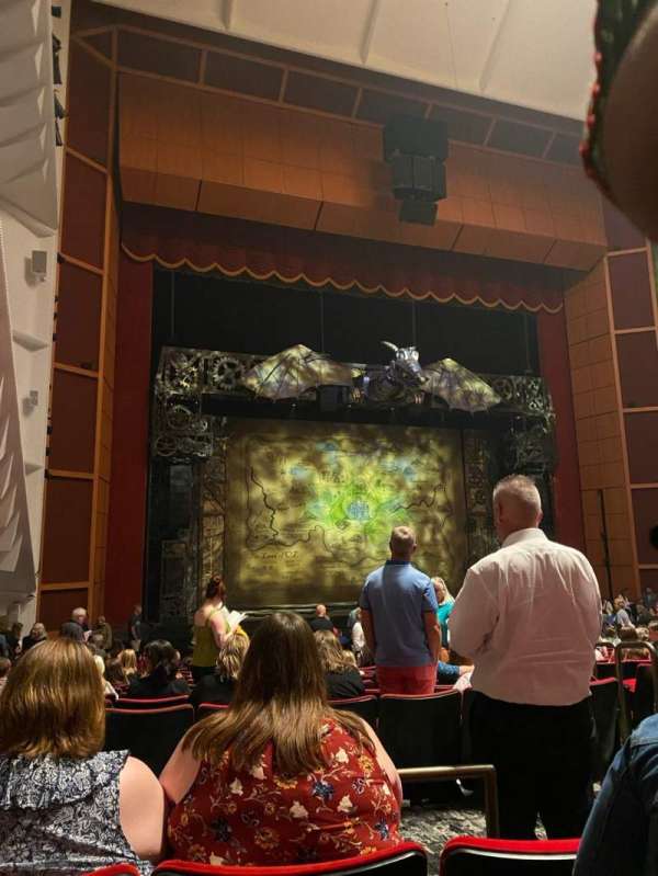 Uihlein Hall, section: Orchestra L, row: R, seat: 10