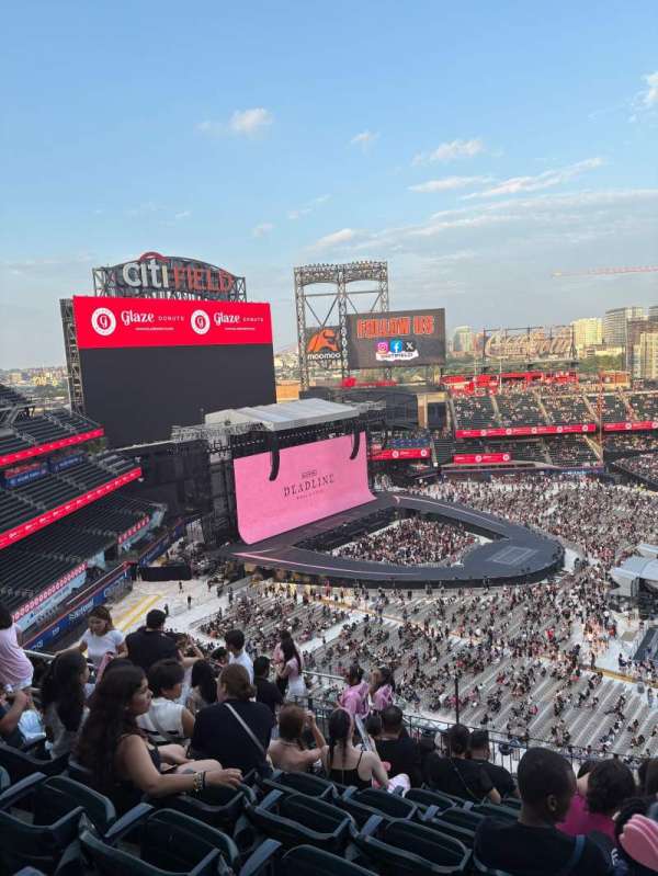 Citi Field, section: 525, row: 10, seat: 15