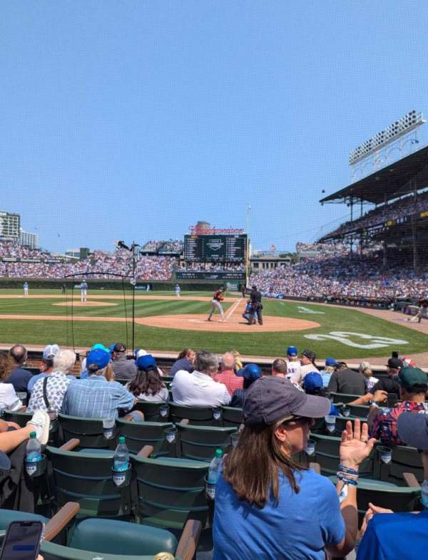 Wrigley Field, section: 15, row: 9, seat: 5