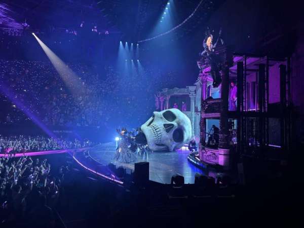 Kia Forum, section: 113, row: 1, seat: 3