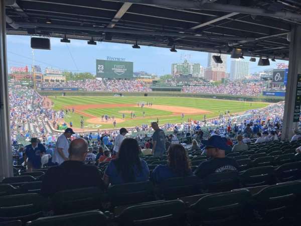 Wrigley Field, section: 220, row: 15, seat: 3