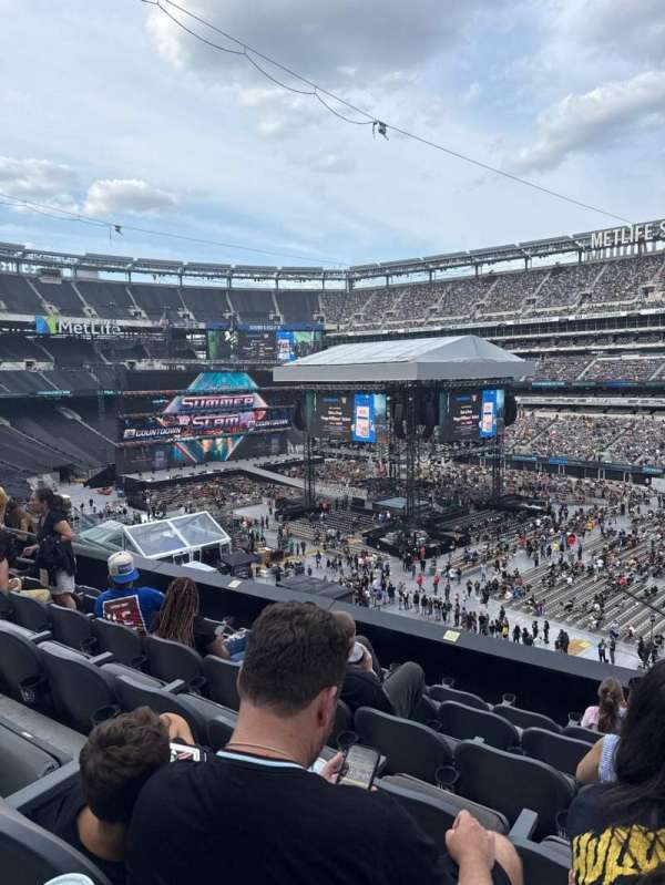 MetLife Stadium, section: 234, row: 6, seat: 10