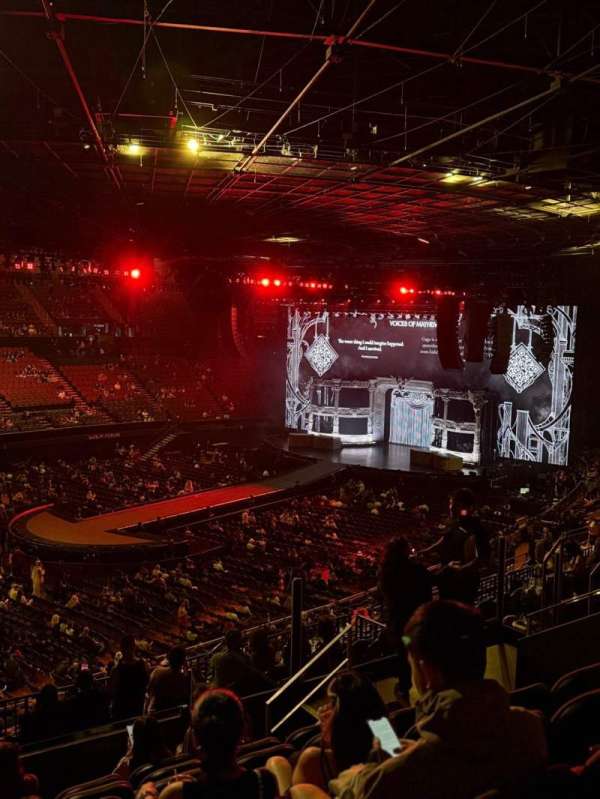Kia Forum, section: 205, row: 8, seat: 8