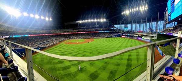 LoanDepot Park, section: 139, row: 1, seat: 4