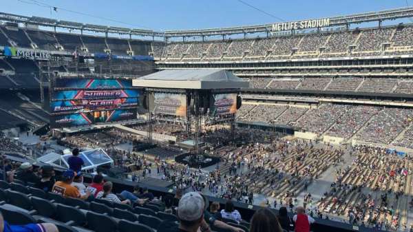 MetLife Stadium, section: 234, row: 9, seat: 10