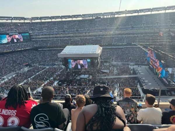 MetLife Stadium, section: 312, row: 4, seat: 14