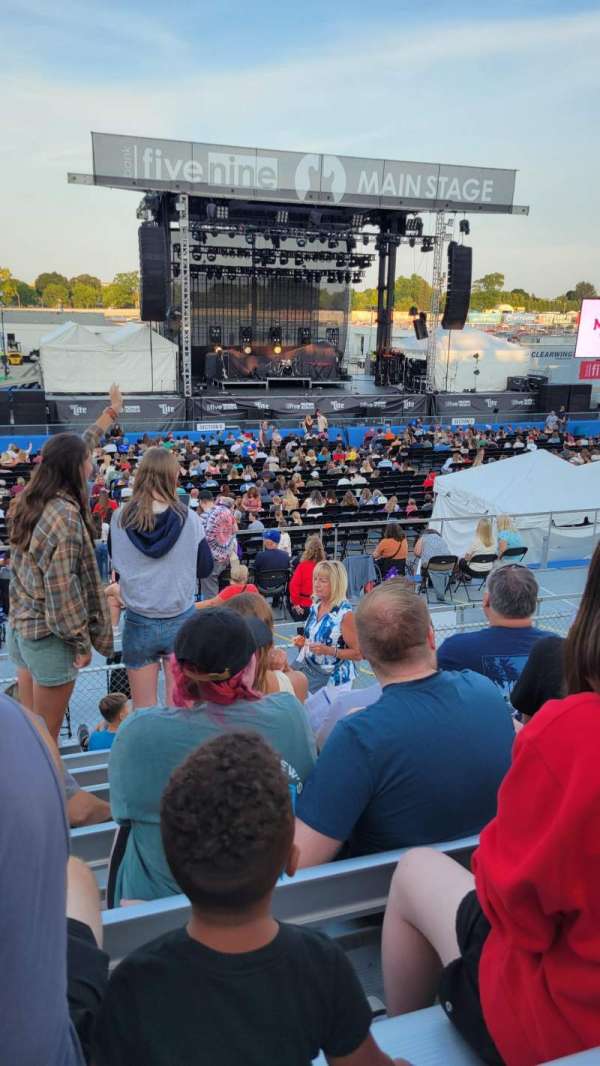 Main Stage at the Wisconsin State Fair, section: 106, row: 8, seat: 27