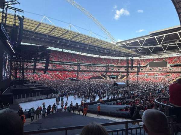 Wembley Stadium, section: 128, row: 33, seat: 145