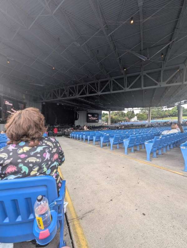 Truliant Amphitheater, section: 9, row: T, seat: 1