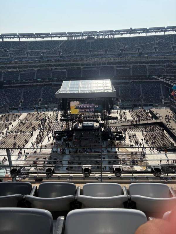MetLife Stadium, section: 313, row: 7, seat: 17