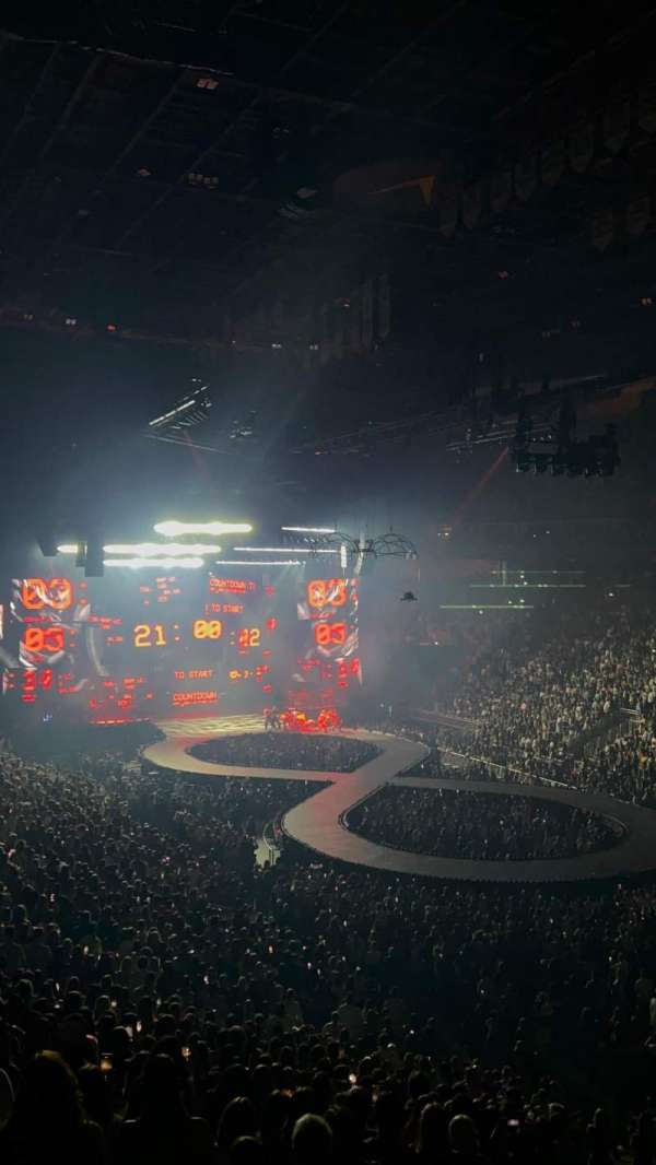 Centre Vidéotron, section: 108, row: VV, seat: 25
