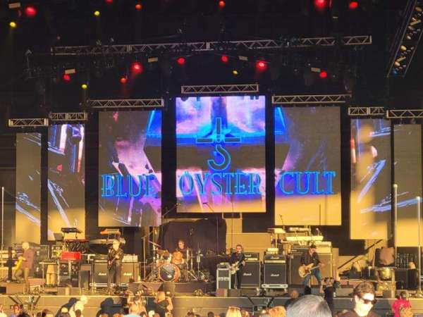 Hollywood Casino Amphitheatre, section: 204, row: GG, seat: 43