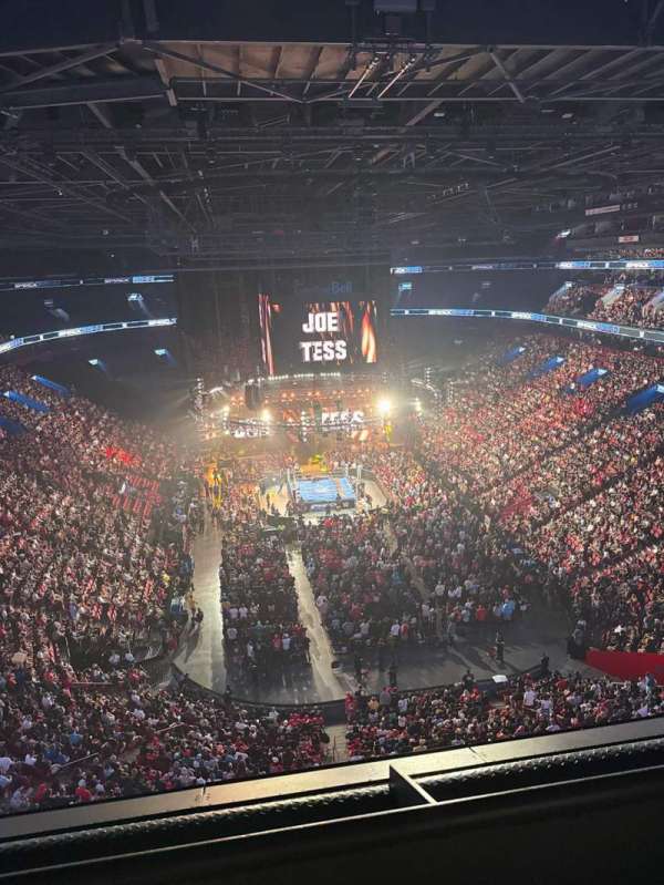 Centre Bell, section: 329, row: B, seat: 5