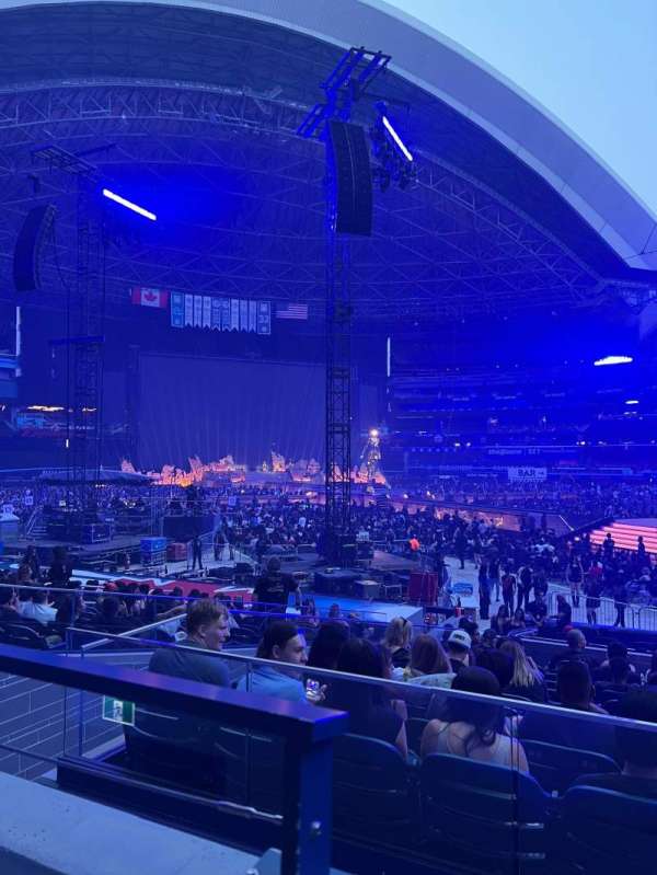 Rogers Centre, section: 128, row: 1, seat: 8